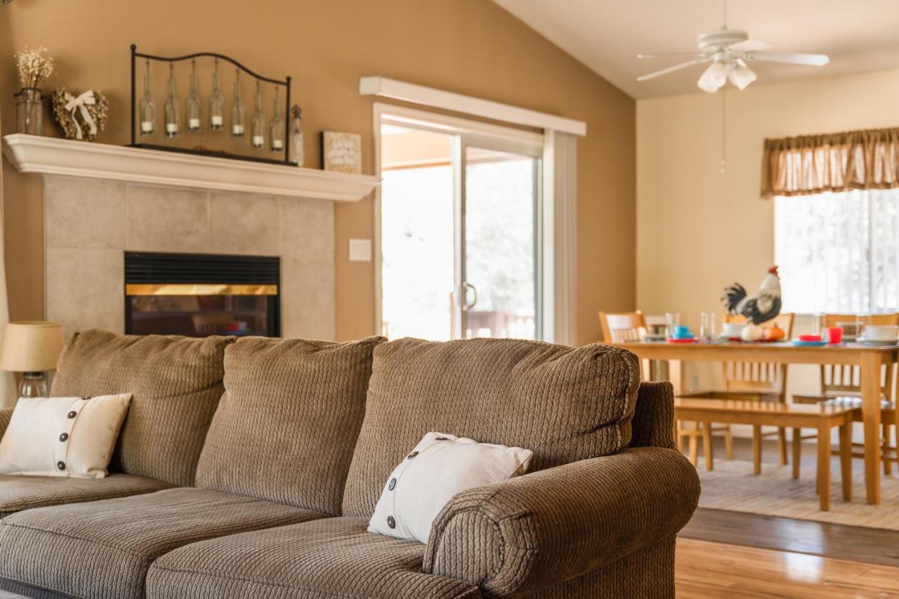 Lazy Squirrel - Cozy Family House With Full Game Room カーンビル エクステリア 写真