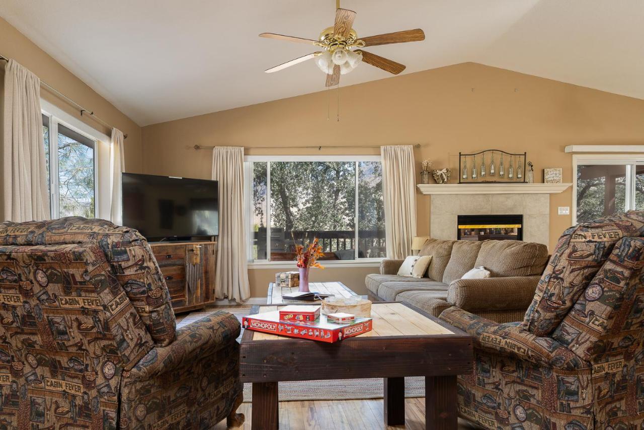 Lazy Squirrel - Cozy Family House With Full Game Room カーンビル エクステリア 写真
